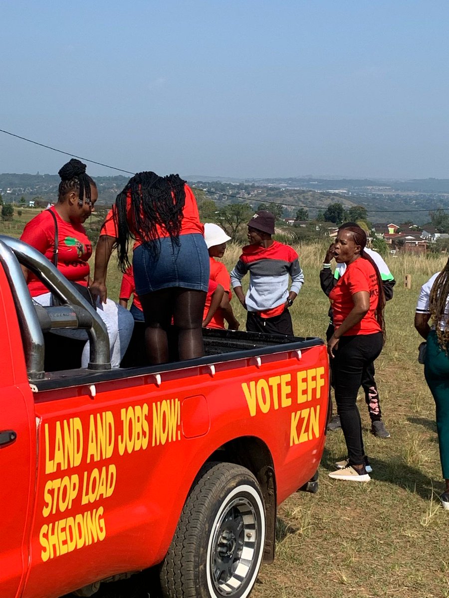 EFFKZN's tweet photo. ♦️In Pictures♦️

Fighters and community members are coming in numbers as we build up towards an activation community meeting that will be addressed by EFF SG @DlaminiMarshall

The EFF will embark on a Load shedding March in Pietermaritzburg this coming Friday.

#EFFPMBMarch. https://t.co/V6ah4ujhGS