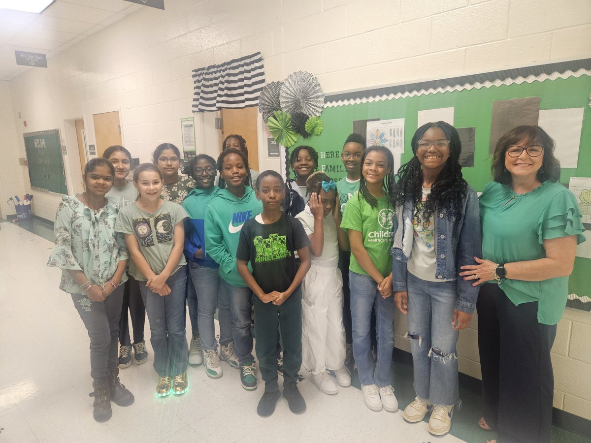 stacyrsalter's tweet photo. We are wearing green 💚 🟩 📗 🟢 🍏 today to bring awareness to Autism, learning disabilities and hearing impairments. #ECweek_HCS @HenryCountyBOE @HFE_HCS https://t.co/veSE7irIj7