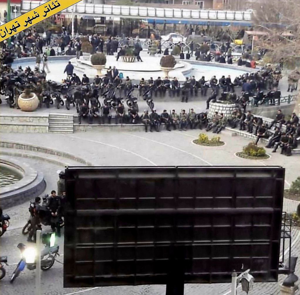 🚨#Tehran under siege by suppressive mercenaries A look at the security situation at the City Theater in Tehran! The city has been surrounded by police security forces to hunt down potential criminals (women) in their imagination; if this isn't war, then what is it? 👇👇👇