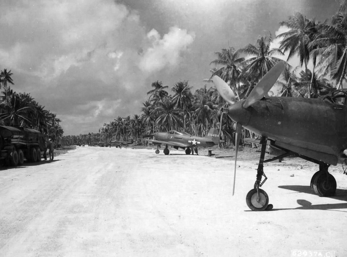 Bell P-39 'Airacobras' parked in a dispersal area on Makin Island, Gilbert Islands. Note the fuel truck on left. 1943. US Archives pic.

#usnavy #usmc #usarmy #usaf #usveterans #wwii #pacificwar #museum #EspirituSanto #vanuatu #southpacificwwiimuseum