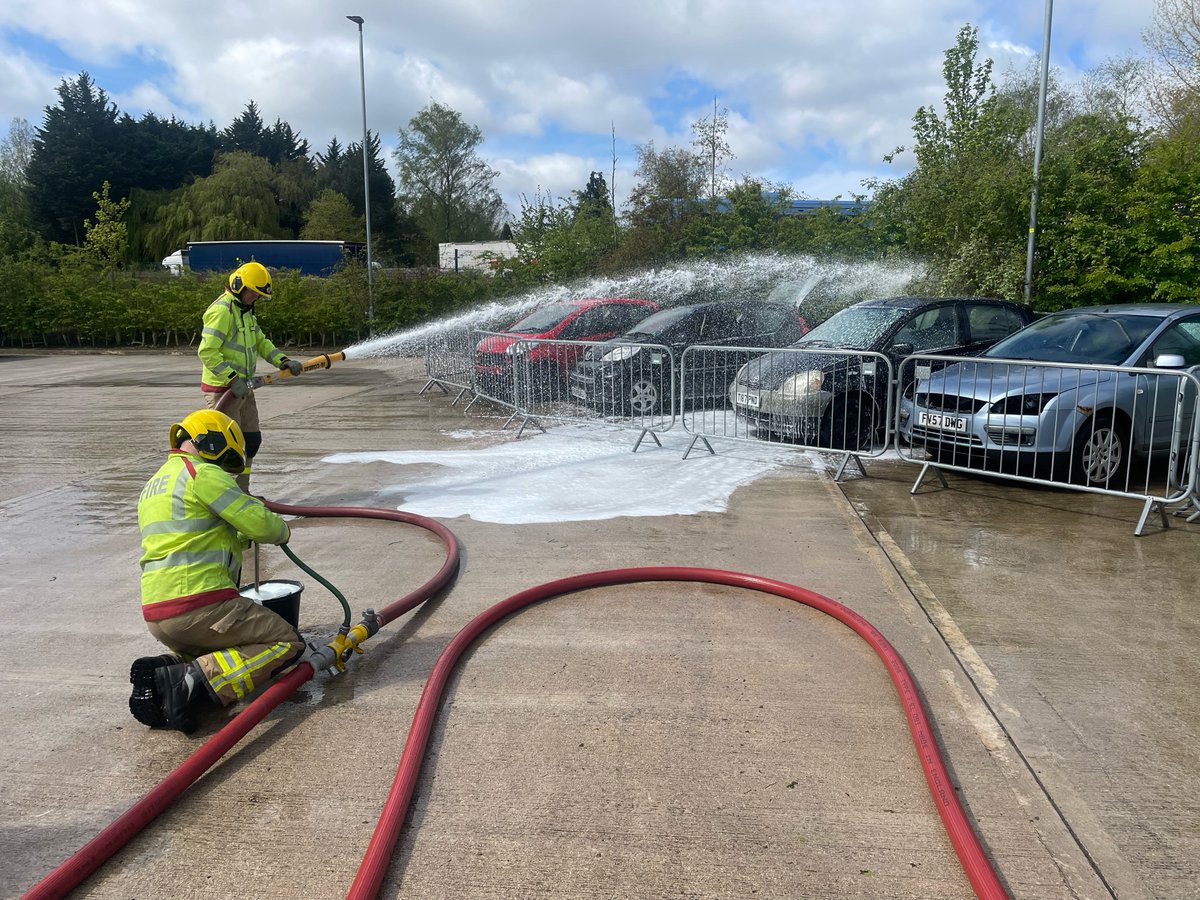 This morning Green watch have been out on the drill yard practicing using firefighting foam. We mainly use foam on petrochemical and vehicle fires.