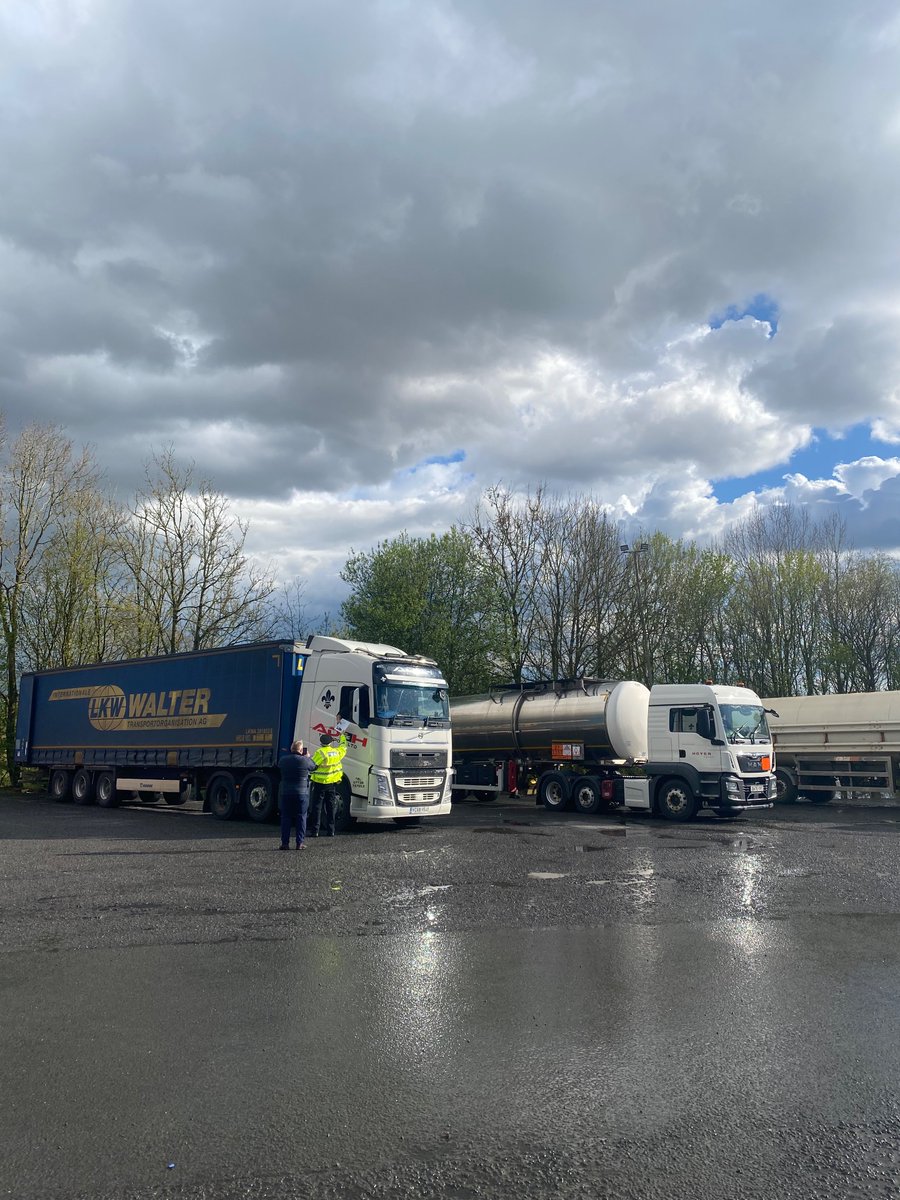 Yesterday, NaVCIS Freight supported colleagues at <a href="/PSOSDandG/">Police Scotland Dumfries & Galloway</a> with a #cargo #crime awareness day at <a href="/welcomebreak/">Welcome Break</a> Gretna services - for info about our work to combat HGV related crime - contact us 
freight@navcis.police.uk