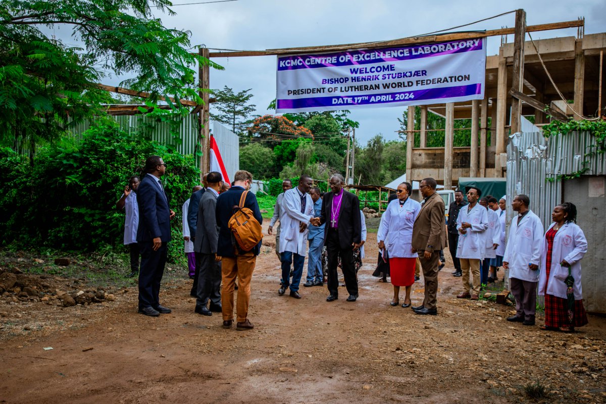 Today, President of the Lutheran World Federation, Bishop Henrik Tubkjaer, visited and laid the foundation stone at the KCMC Centre of Excellence (CoE) alongside Northern Diocese Bishop, Bishop Fredrick Shoo, leaders from ELCT Arusha, and KCMC management. @elcthealth @Roche