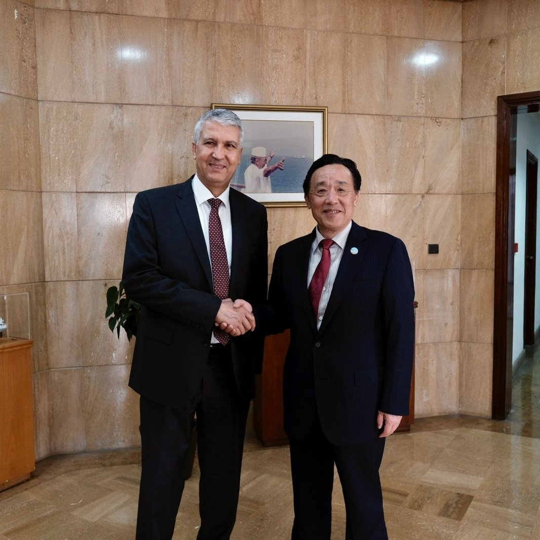 FAOAfrica's tweet photo. In the Kingdom of Morocco, @FAODG Qu Dongyu met the Minister of Agriculture, Maritime Fisheries, Rural Development, &amp; Water &amp; Forests H.E. @MohammedSADIKI4.

They toured the Satellite Fishing Vessel Monitoring Centre &amp; saw real-time tracking to combat illegal fishing.

#ARC33 https://t.co/FOWtEj0dUe