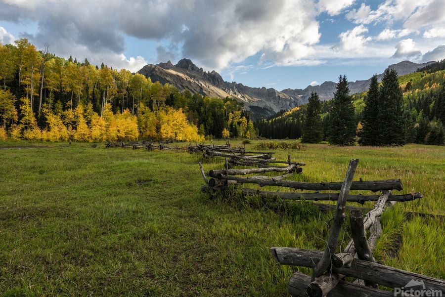 Photography from the San Juan Mountains of Colorado. #art #landscapephoto #vacation #photography #colorado #travel #decorate #wallart #art4sale #artlovers buff.ly/3VV2KlS