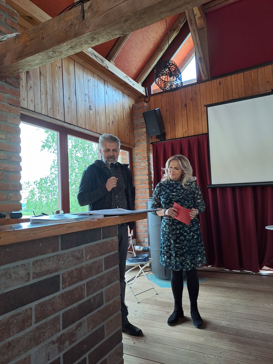 farmelder_eu's tweet photo. ✨️ Partners are introducing good examples of social farming. 

👩🏼‍🌾 These case studies showcase practices of different types of social farming.

📹 Thanks to Lily and Dodo for putting together these amazing videos! 

#socialfarming #healthyaging #multifunctionality https://t.co/fIJpQcG9bw