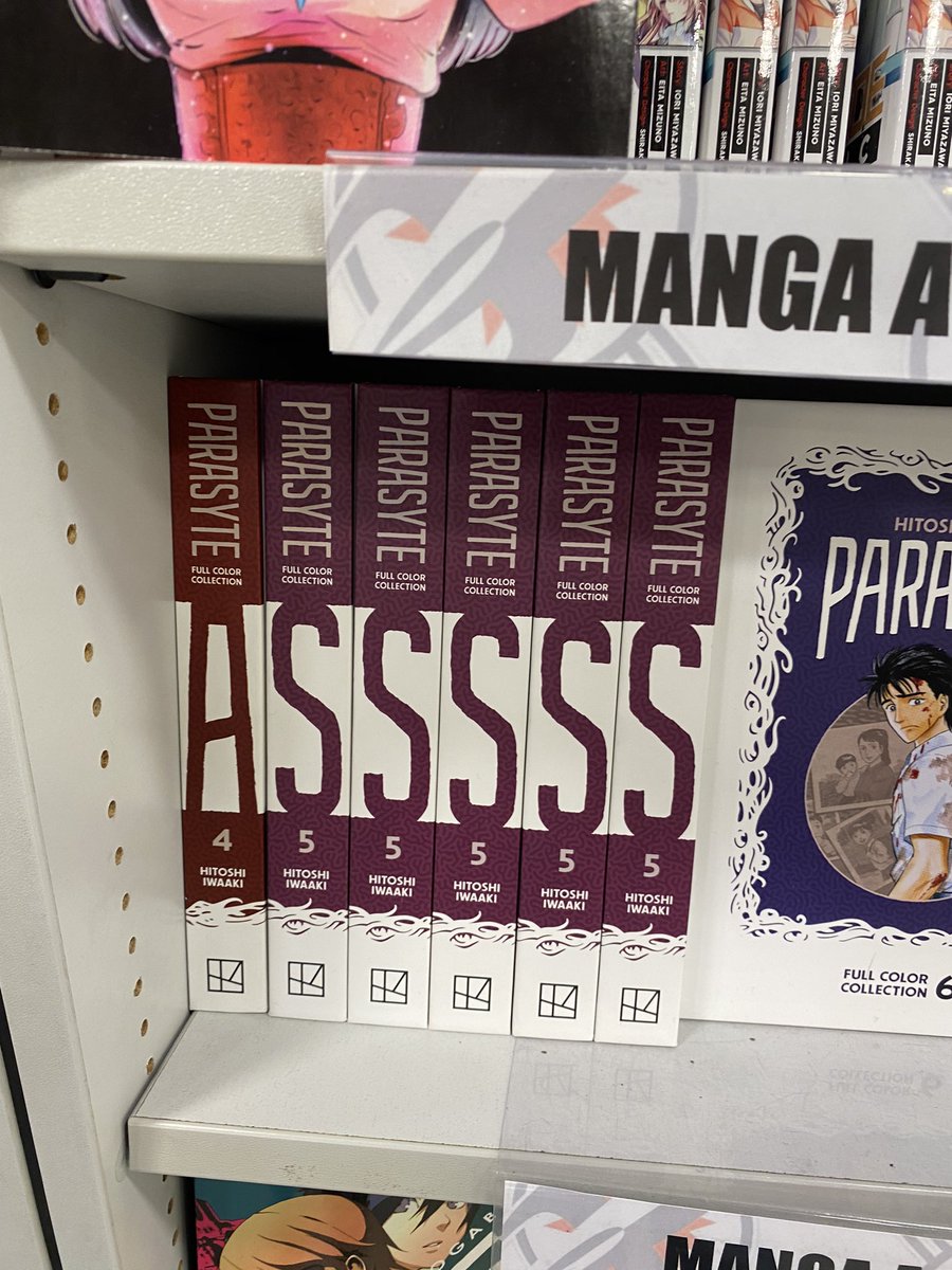 artwithjobo's tweet photo. I appreciate the cultured display for #Parasyte. 

@ForbiddenPlanet #manga https://t.co/FzAuiUOWdj