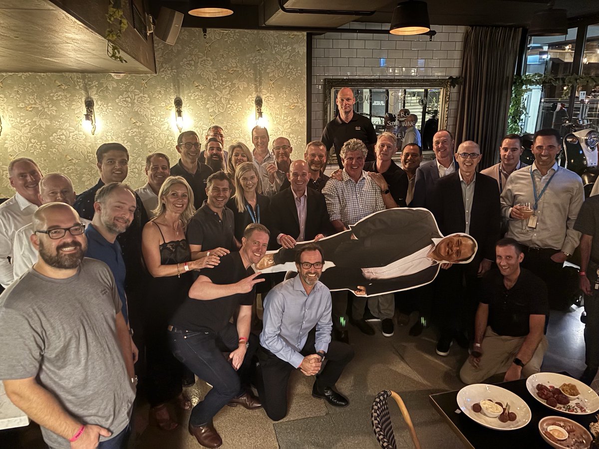 Great to spend time with our ⁦⁦@ciscoapac⁩ Perth Australia team. An amazing ⁦@Cisco⁩ group of leaders. Can anyone find the real Mark Patterson in the photo?