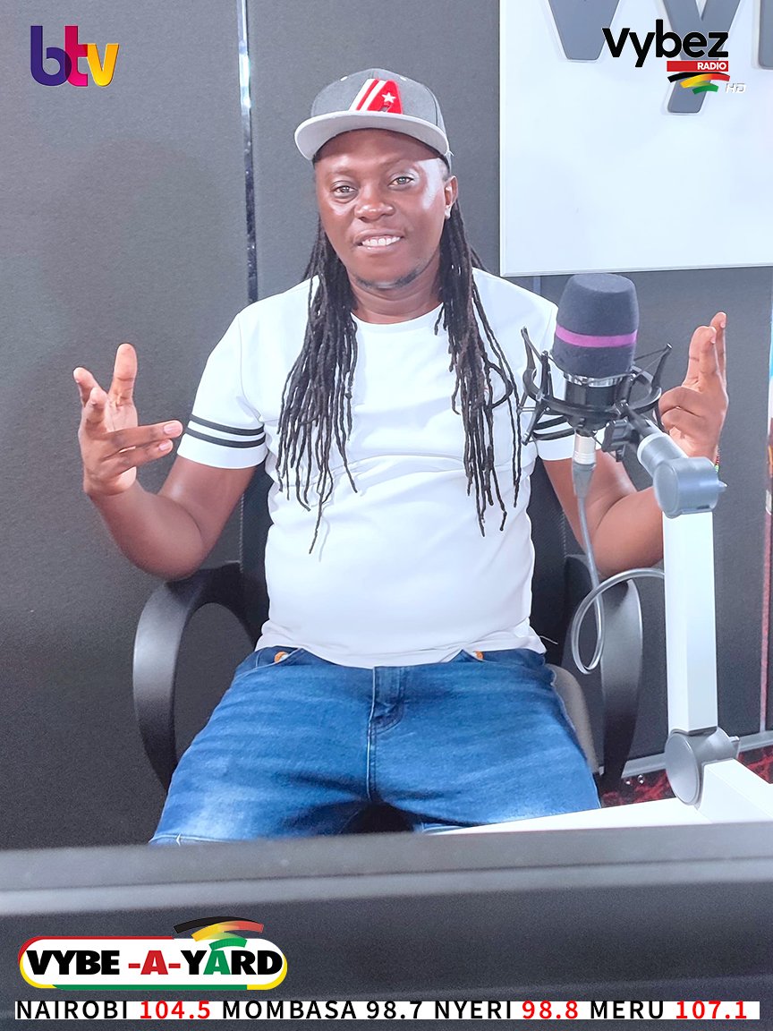 #GyialDemWednesday: We huongea na mtu wako mara ngapi kwa phone akiwa away?
#VybeAYard 
<a href="/deejaypatiz/">DEEJAY PATIZ</a>