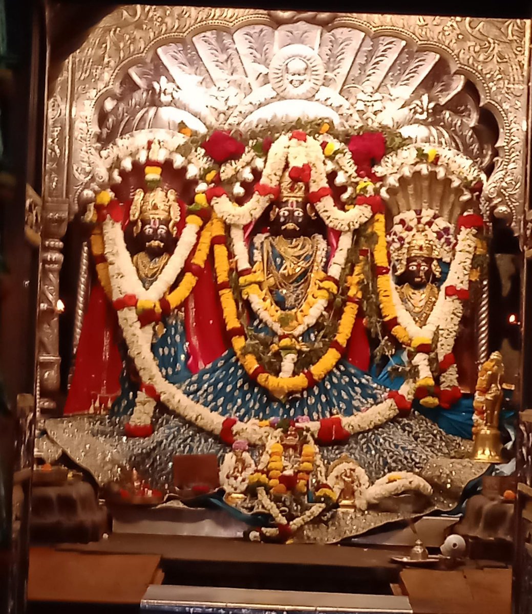 Ram Navami is celebrated with full devotion in Nashik's Kalaram Temple

#RamNavami2024 | #RamNavmi