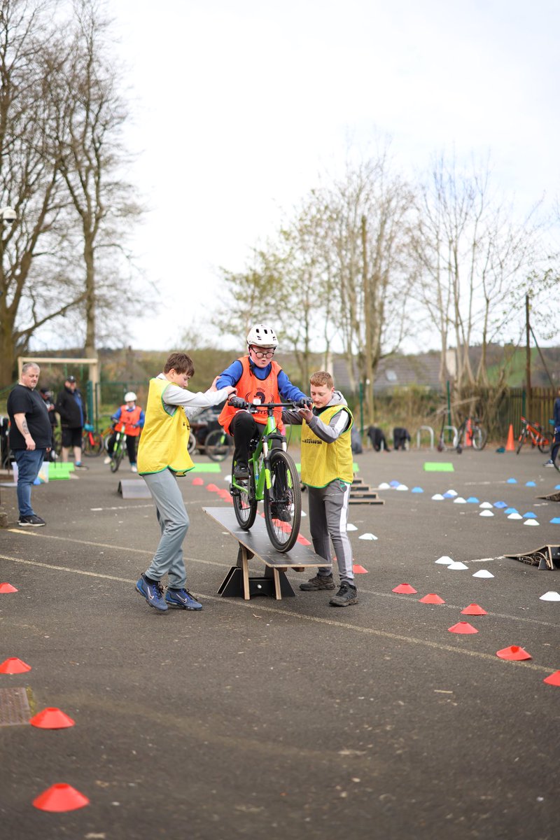 includeme2club's tweet photo. We’re having an amazing time today with @HillviewERC in our cycling roadshows! 🤩
Seeing the pupils conquer obstacles and grow more confident is truly inspiring. Plus, having the teachers join in adds an extra level of fun! 🚴♂️💪
#IM2C #IncludeMe2Club @ActiveSchoolsER https://t.co/kJAQiXUffU