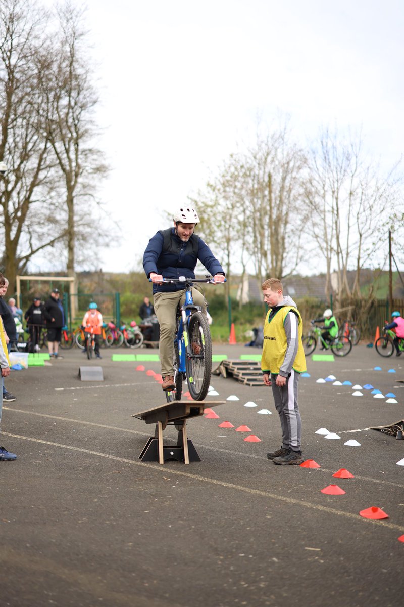 includeme2club's tweet photo. We’re having an amazing time today with @HillviewERC in our cycling roadshows! 🤩
Seeing the pupils conquer obstacles and grow more confident is truly inspiring. Plus, having the teachers join in adds an extra level of fun! 🚴♂️💪
#IM2C #IncludeMe2Club @ActiveSchoolsER https://t.co/kJAQiXUffU