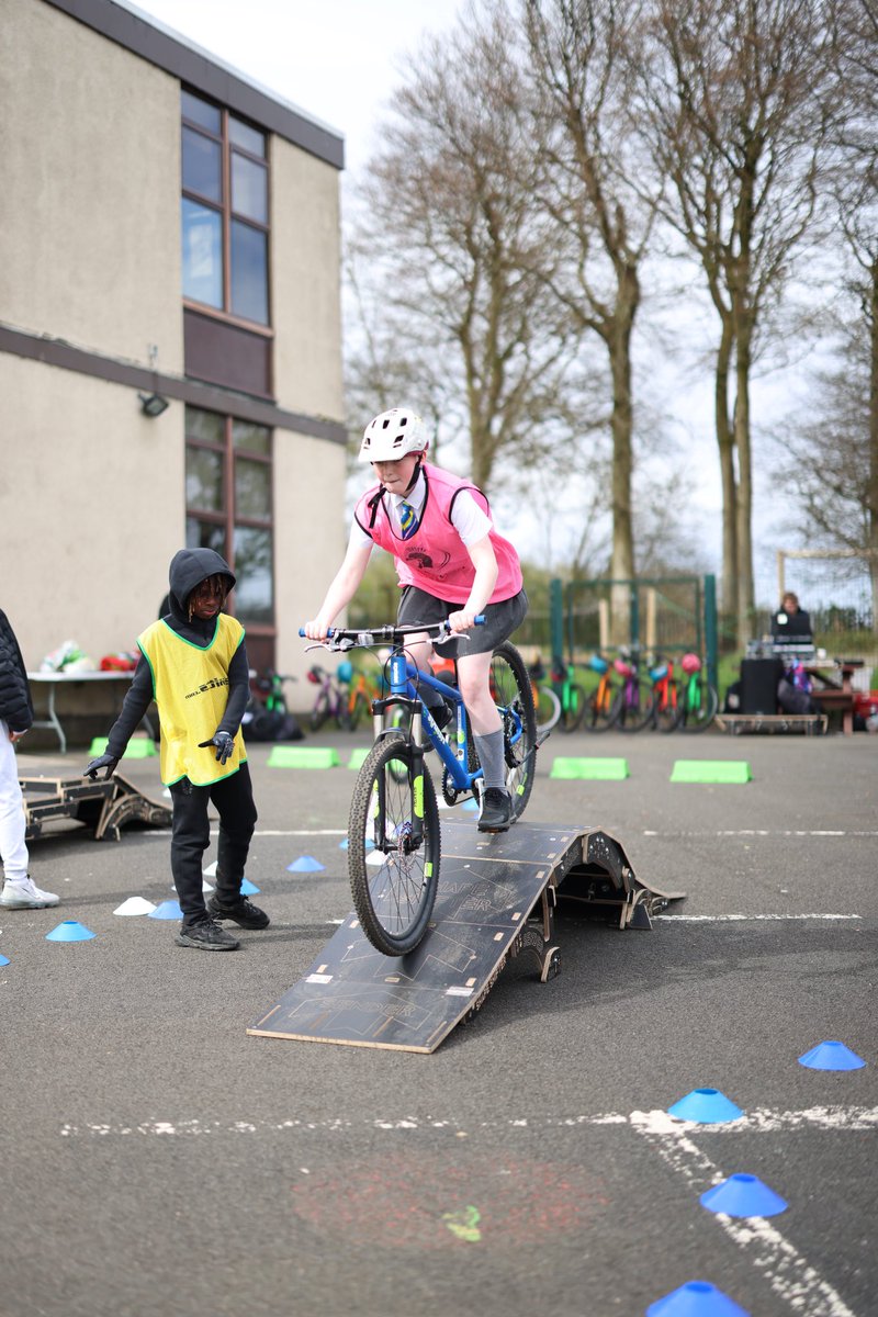 includeme2club's tweet photo. We’re having an amazing time today with @HillviewERC in our cycling roadshows! 🤩
Seeing the pupils conquer obstacles and grow more confident is truly inspiring. Plus, having the teachers join in adds an extra level of fun! 🚴♂️💪
#IM2C #IncludeMe2Club @ActiveSchoolsER https://t.co/kJAQiXUffU