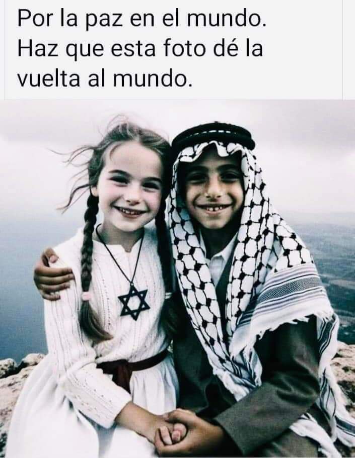 vibracosmos's tweet photo. Dos hermanos de la paz: ella judía, él musulmán... https://t.co/bDjNMlQR54