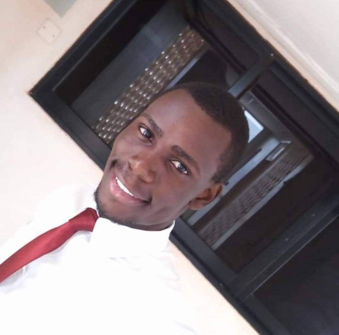 HEBobiwine's tweet image. Deepest condolences to the family, friends and loved ones of Mr. Okiot Raphael who perished today in a terrible car accident at Nkumba. Praying for peace and comfort at this very difficult time. 

We must all be concerned that the late Okiot remained trapped under the wreckage…