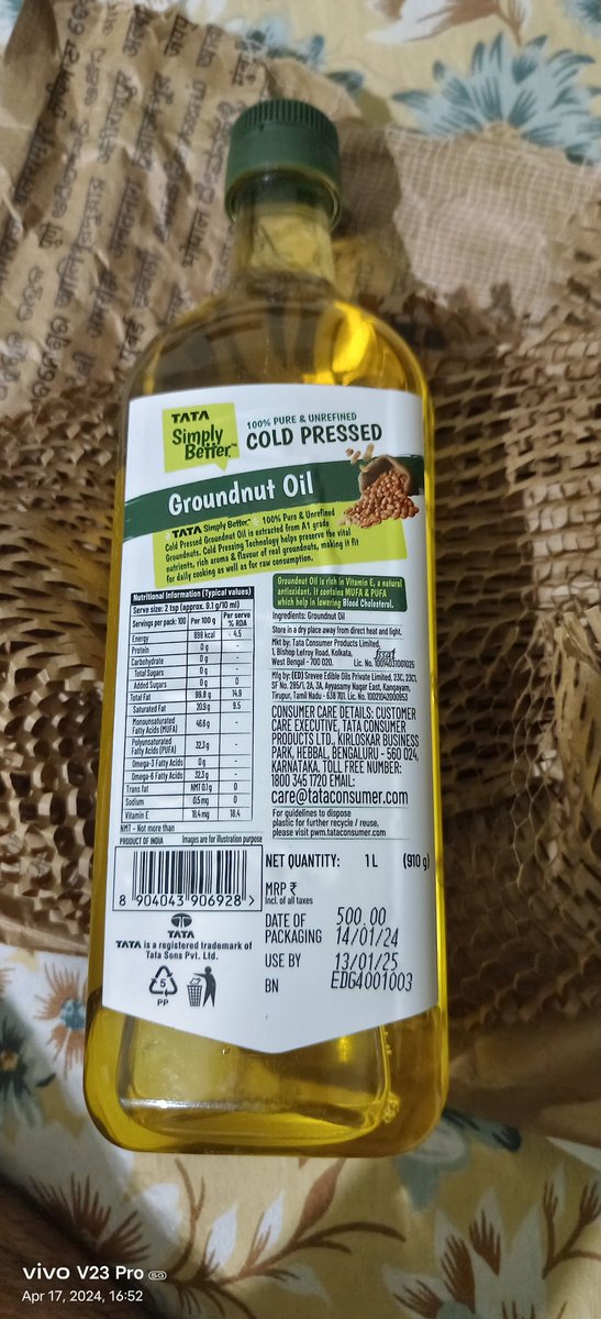 nitinlx_nitin's tweet photo. @1mgOfficial @consaff 
Got wrong product with price over MRP. I hv paid for seasame oil but got delivered groundnut oil.....how can I get 500MRP product in Rs519...when contacted ur cc, they don't understand the issue. 
@PiyushGoyal
@tandonprashant
@RNTata2000
@TataCompanies https://t.co/EmMEpOPlND