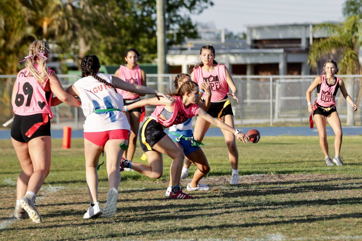 2024 Powderpuff Game is a wrap! The seniors left the field winning 12-8. It was a great defensive battle 💯 The seniors scored on ✌🏽pick 6s, and the junior’s defensive squad held the senior offense scoreless @CoachKimmey 📸: @mamacoe3