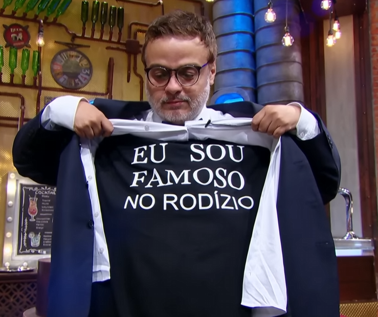 eu depois de ser expulso do rodízio após pedir a 63ª fatia de picanha