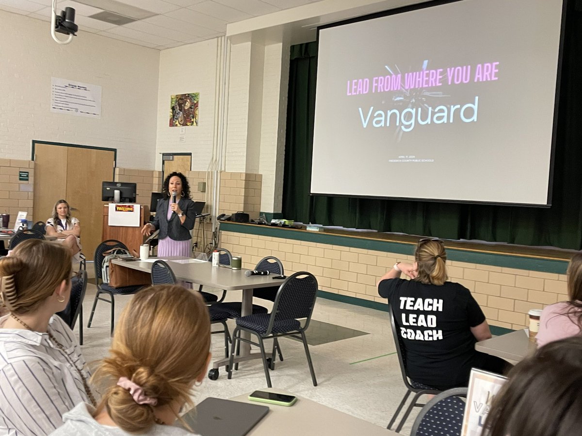 Soooo excited to spend the day with @Lead2Support and our Lead Year Vanguards to talk about how to “Lead from where you are!” #FCPSVanguard @EHainesFCPS @AmyFCPSAchieve @_swelks @techtimetony @RBeachFCPS @anne_navazio @heathermcc