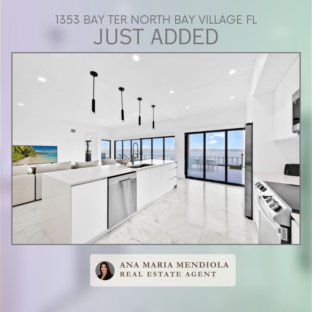 🏖️ Escape to your own piece of paradise! This 5bd, 4-bath retreat offers the ultimate luxury experience at 1353 Bay Ter. #LuxuryRetreat #WaterfrontLiving #MiamiHomes AnaMariaMendiola.com