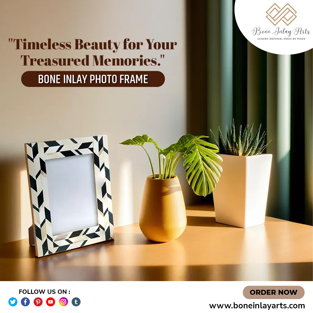 'Timeless Beauty for Your Treasured Memories with Bone Inlay Photo Frame'
.
Shop Now - boneinlayarts.com/collections/bo…
.
#boneinlayfurniture #boneinlaycoffeetable #coffeetable #motherofpearl
#handmadehandicraft #handmade #furnituremaker #usa #homedecor #saudiarbia #boneinlayart