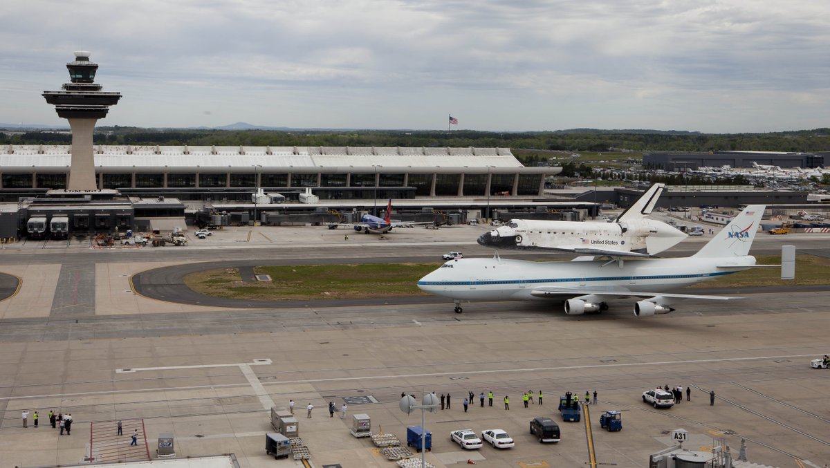 On this day in 2012 the Discovery Shuttle arrived while on its way to the Air and Space Museum Udvar-Hazy Center!