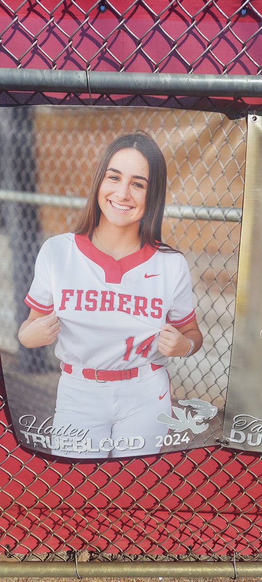 Happy Birthday <a href="/HaileyT14_/">Hailey Trueblood</a>