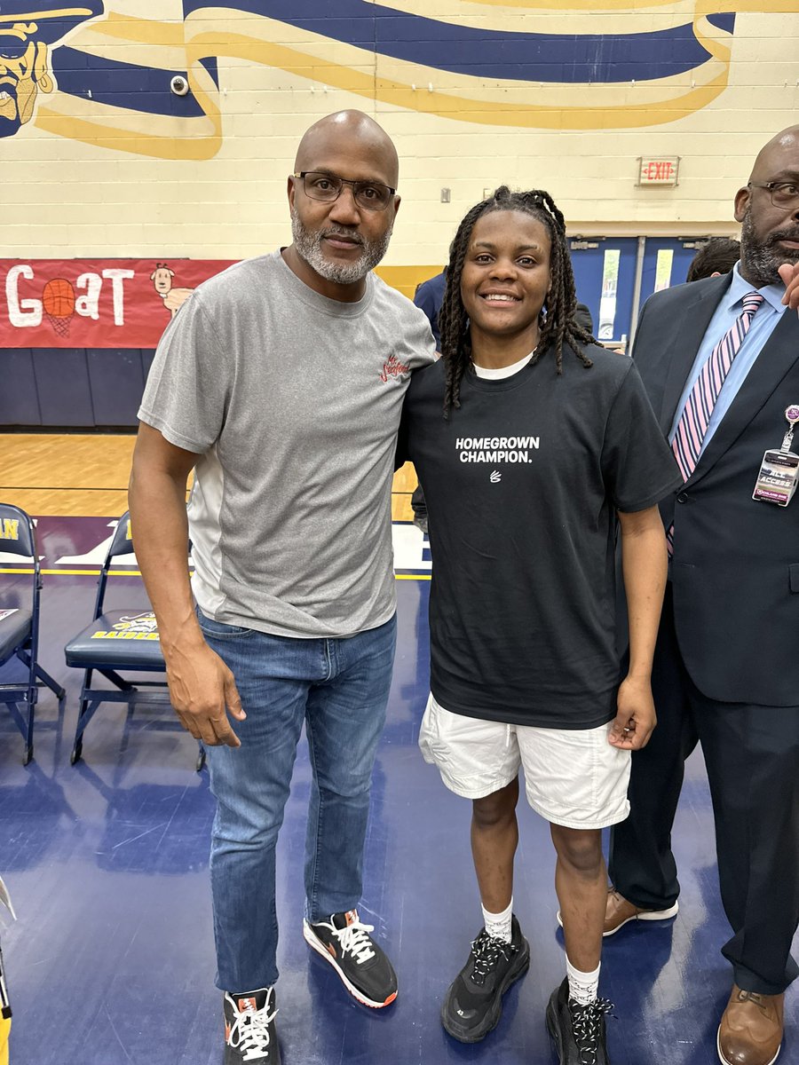 It's official- "LAY DAY"
<a href="/dawnstaley/">dawnstaley</a> <a href="/SCWBB_News/">The Gamecock FAMS 🐔</a>
<a href="/GamecockWBB/">South Carolina Women's Basketball</a> <a href="/MilaysiaF/">MILAYSIA FULWILEY</a> <a href="/plies/">Plies</a> 
#wjkeenan