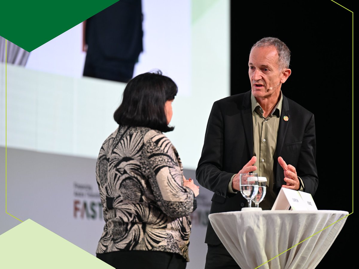 Temasek's tweet photo. Day 3 #Ecosperity Week 2024 #FASTConference Highlights: Our Vice Chairman, Sustainability, Steve Howard, shared if our imperative to address climate change comes from safeguarding the planet for future generations, people must then be placed at the centre of the green transition. https://t.co/vmBQRbYoUb