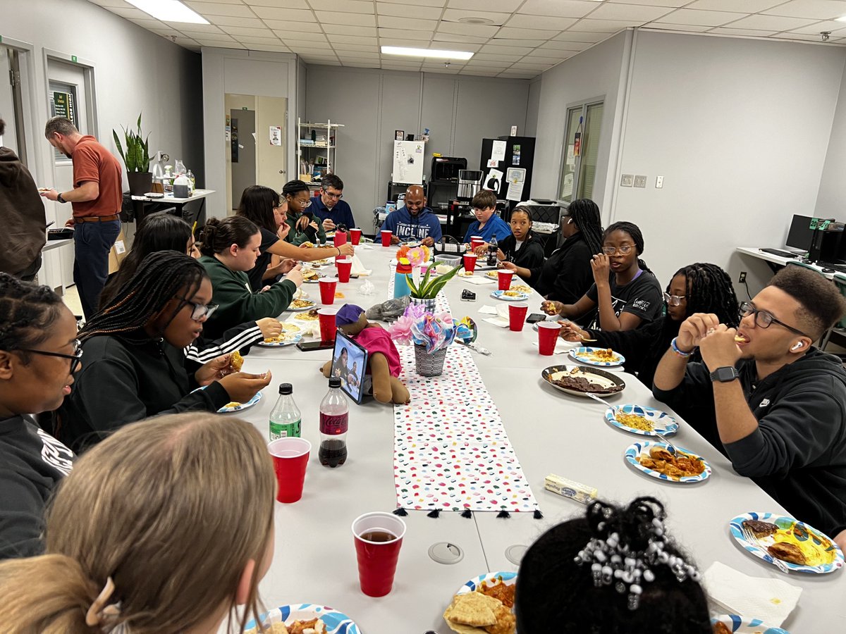 JCM_ECH's tweet photo. The International Cooking Club had a special guest yesterday. Ravi is a friend of the Katras's and is originally from southern India. Ravi cooked chicken biriyani for the club and shared information about Indian cuisine.  #ECHfamily #BestInTheWest #InternationalCookingClub https://t.co/iqKsAj5Mh8