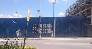 BU REZALETE SON VERELİM... İnşaat yapılırken billboard'larda 'ŞEHİR SENİN, DENİZ SENİN' diye reklamlarla göz boyayan şirket, 'denize sıfır' otel VE GALATAPORT inşaatı ile, İstanbul halkının Karaköy - Tophane - Fındıklı arasında denize erişimini kısıtladı. On yıllarca 'gümrüklü…
