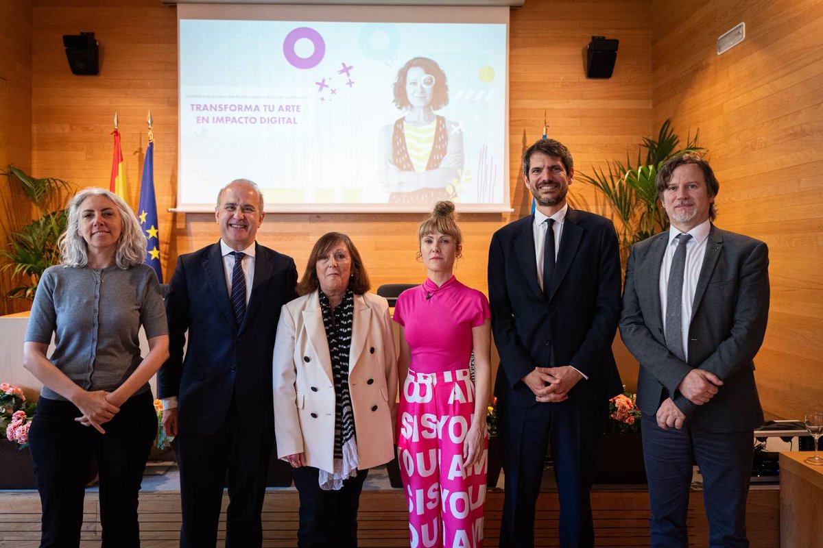culturagob's tweet photo. 📢 El Ministerio de Cultura y la @UNED ponen en marcha ‘DigitARTE’, una formación en capacidades digitales para profesionales de la cultura https://t.co/AWbHPk6r6r