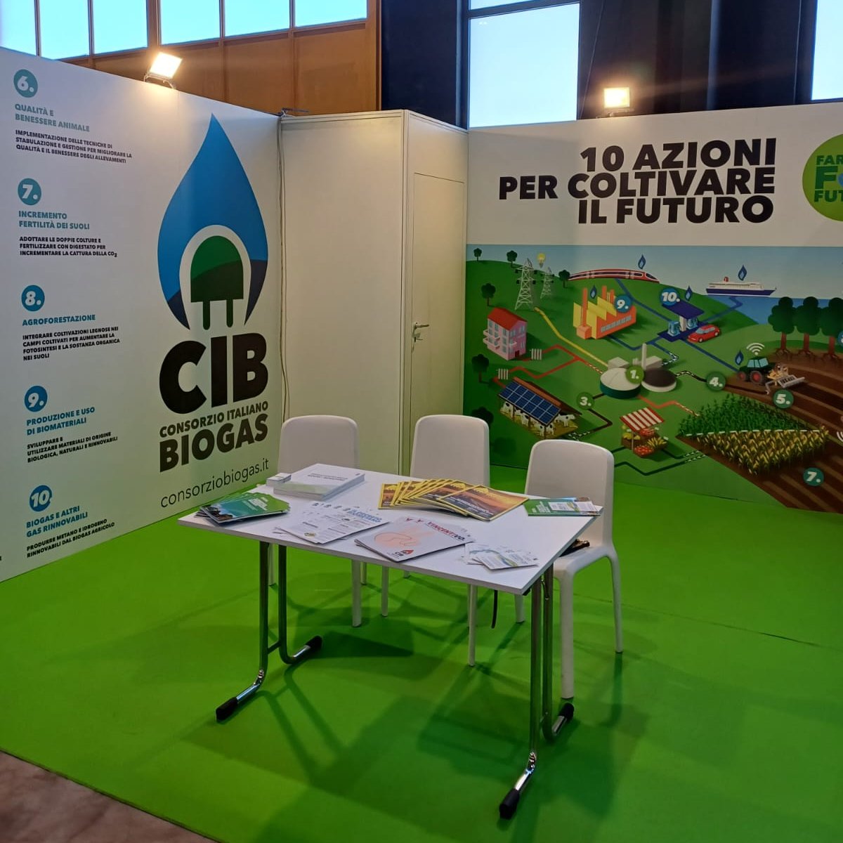 consorziobiogas's tweet photo. 🌿 Al via oggi la nuova edizione di #ECOMED, a Catania!
Vi aspettiamo fino a venerdì 19 aprile per scoprire insieme le ultime novità del settore del #biogas agricolo e le dieci azioni di #FarmingforFuture.
📍 Stand 486 | Padiglione C2 - @siciliafiera https://t.co/PO9p5E1z7s