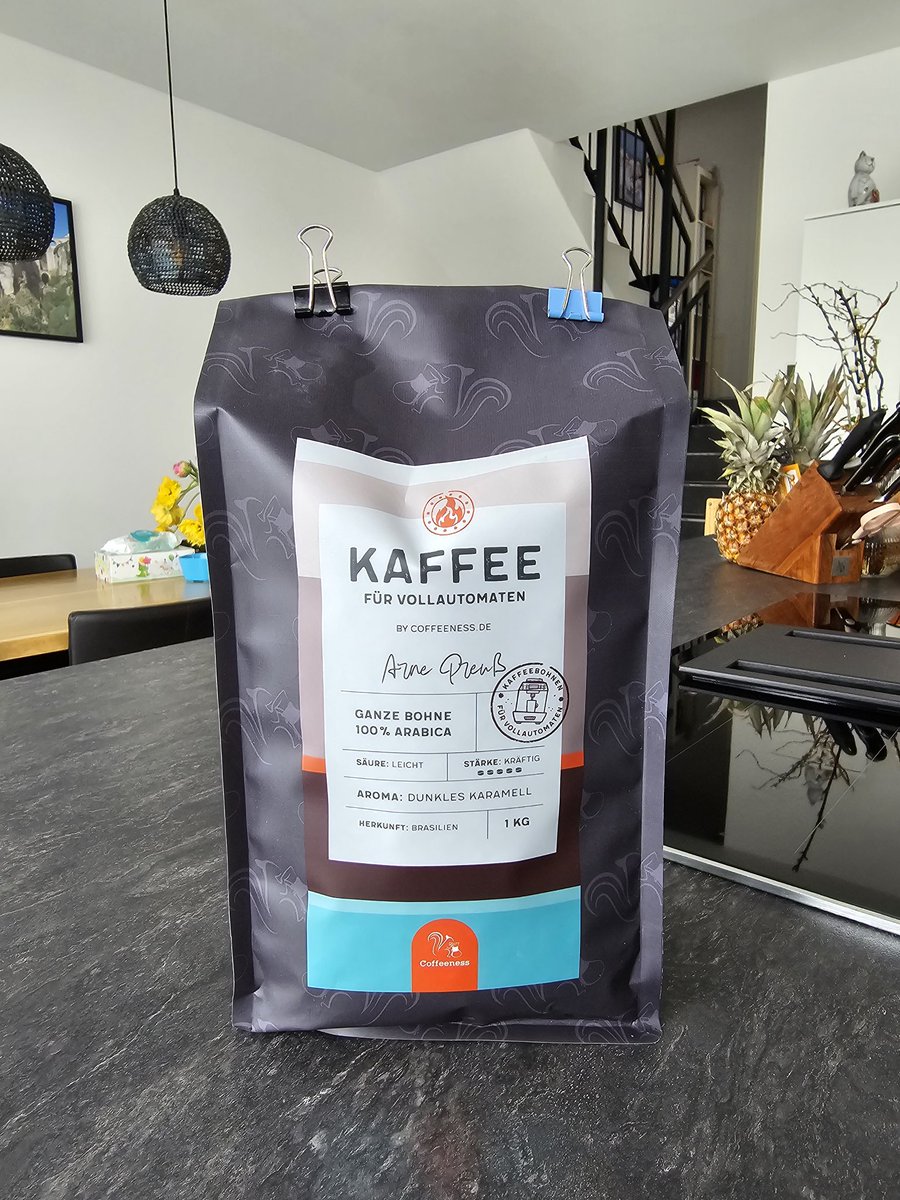 8000naitsirhC's tweet photo. Jetzt wird gleich mal die stärkere Sorte von @Coffeeness probiert, bin sehr gespannt. https://t.co/e309j3c4Rv