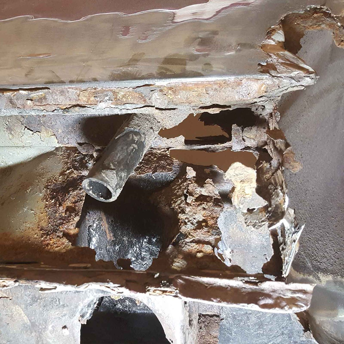 70sResto's tweet photo. The #Ford #Capri Mk3's door sills reveal the harsh reality of corrosion. But fear not, we're here to turn the tide! With our expertise, these sills will soon be as good as new. 

#FordCapriMk3 #RustReversal #ClassicCarRevival #ExpertRestoration #RustWarriors https://t.co/0qmfPJ3evM
