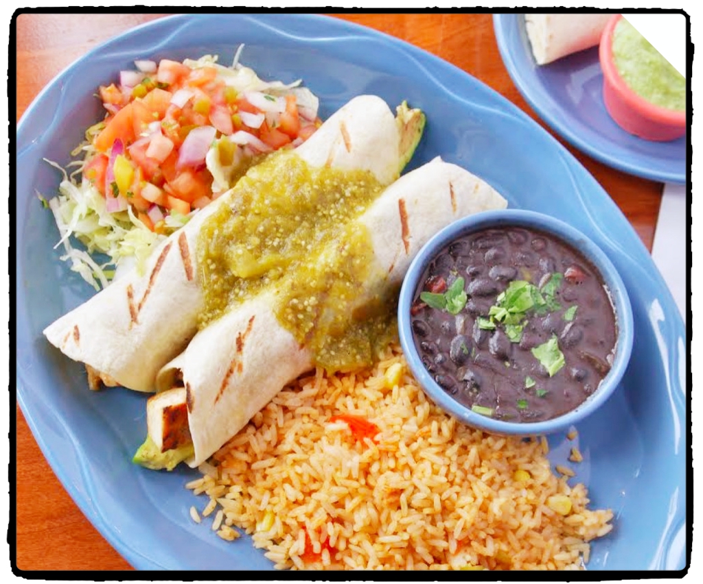 A Blue Moon Classic 😎 The Grilled Chicken Burrito Platter 😎
Staff Suggestion....sub in Shrimp and enjoy !!
#bluemoon #njdining #mexicanfood #njrestaurants #njeats #diningoutnj
#wyckoffnj #bergencounty #diningoutnj