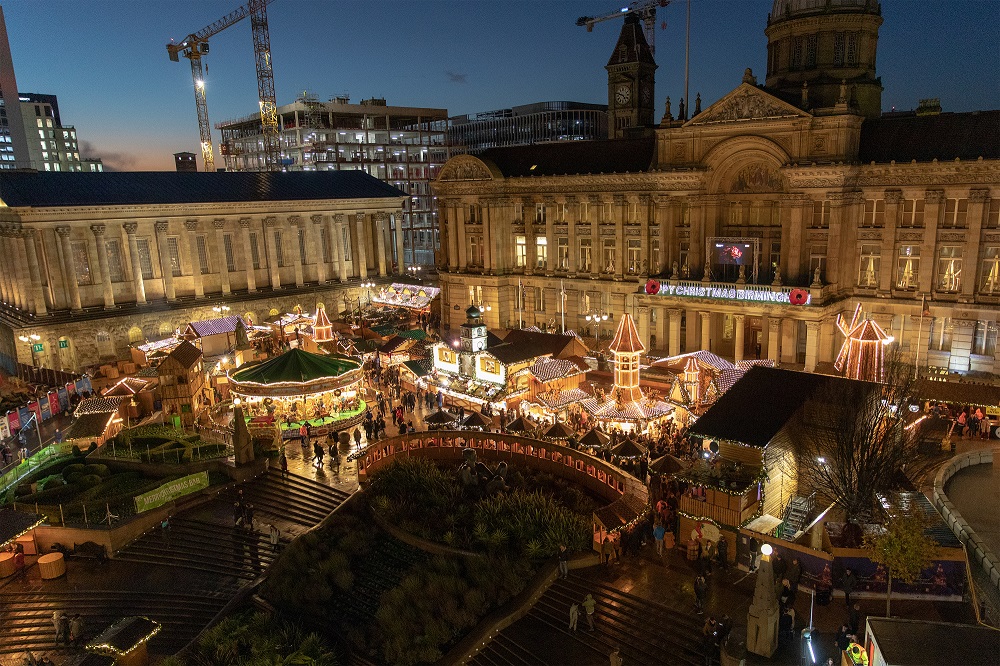 🎄 Dates confirmed for this year's Frankfurt Christmas Market

📆  It will return on 1 November and run'til 24 December

📣 Further details to follow later this year

👉 For story, visit orlo.uk/UCK88