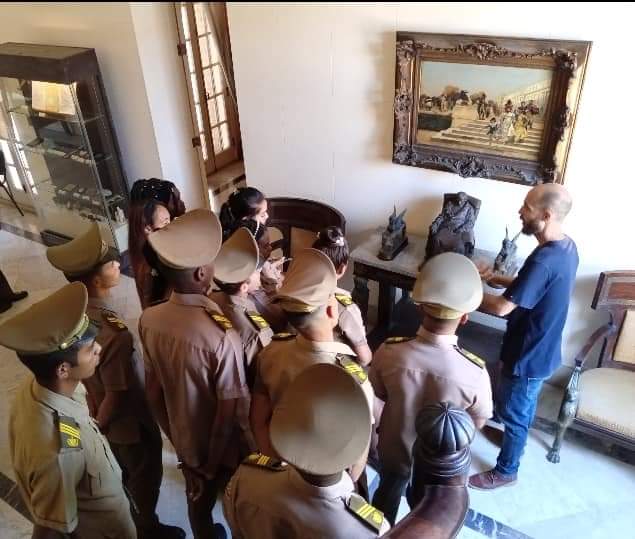 Una clase en el Museo Napoleónico es una bendición, sobre todo por la buena atención y por la profesionalidad y la sapiencia de un guía como el Licenciado Armando. #Cuba
