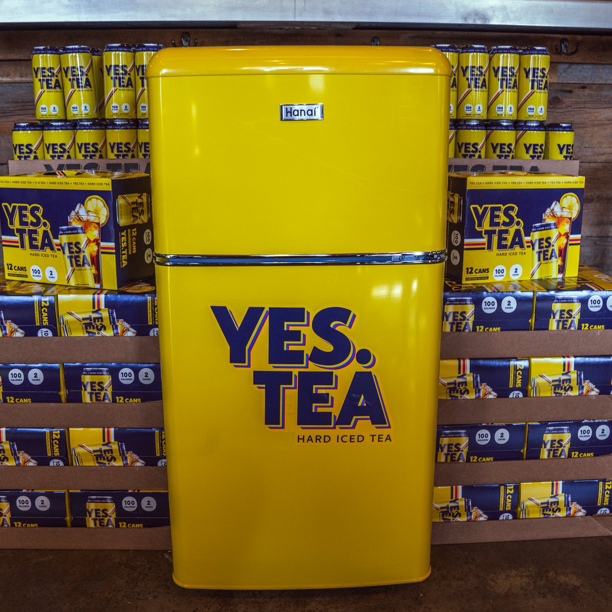 What's cooler than being cool? ICED TEA! YES.TEA is popping up all over the St. Louis area this week! Crafted using real black tea and all-natural ingredients including zesty lemon, YES.TEA is extraordinarily refreshing and perfect for backyard BBQs, picnics...