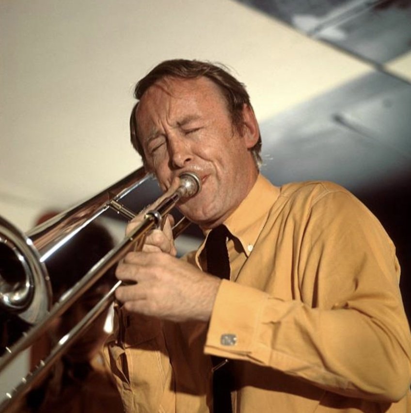 Remembering British jazz, blues and skiffle trombonist and bandleader Chris Barber, who was born on this day in Welwyn Garden City, Hertfordshire in 1930. 🌹