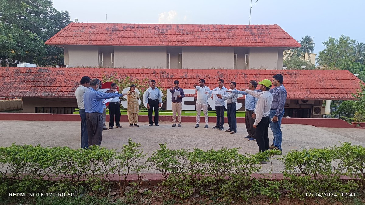 #swachhatapakhwada2024 All the officers and staff members of @RSCBhubaneswar a unit of @ncsmgoi @MinOfCultureGoI joined together to take the #Swachhata #Pledge during the observation of #swachhatapakhwada2024 during 16-30 April, 2024.