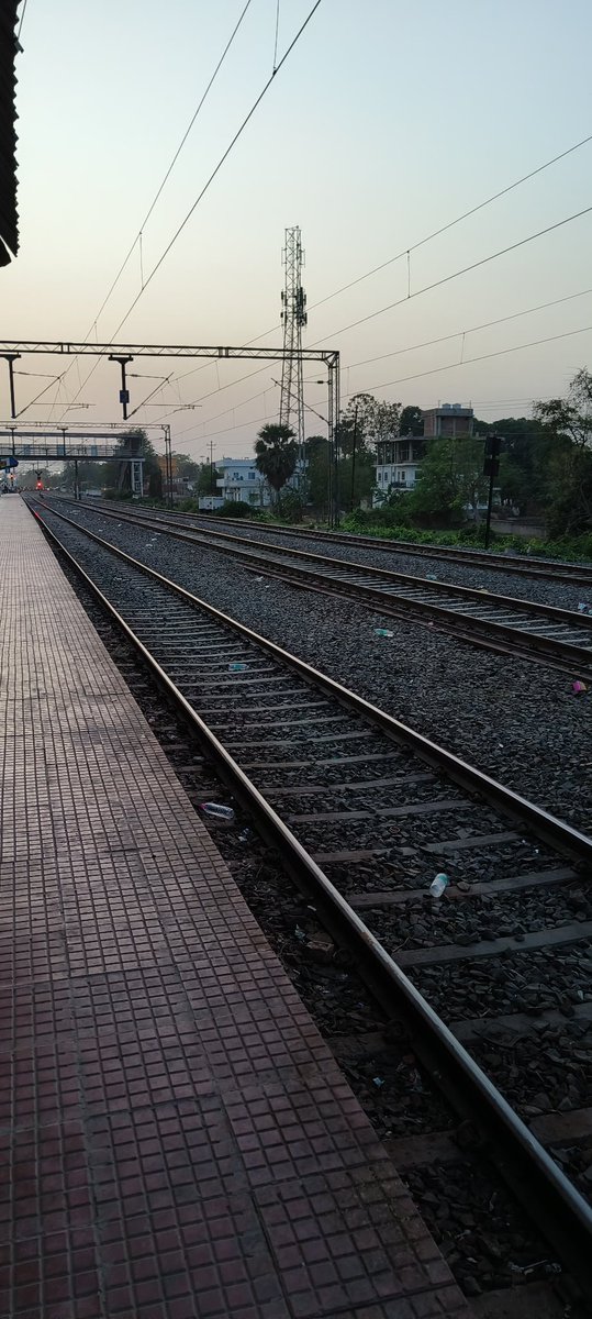 szashraf07's tweet photo. Couldn't find any dustbin on NBJU where to through my cold drink bottle @RailwaySeva @AshvaniVaishna4 https://t.co/nhjfHKCkkD