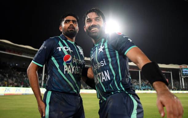 Most 100 partnerships by opening pairs in T20Is:

- IND 14
- AUS 12
- NZ 10
- RIZBAR 8
- ENG 8
- SA 7
- WI 5
- PAK 4
- BAN 2
- SL 2

ALVIDA RIZBAR ✨