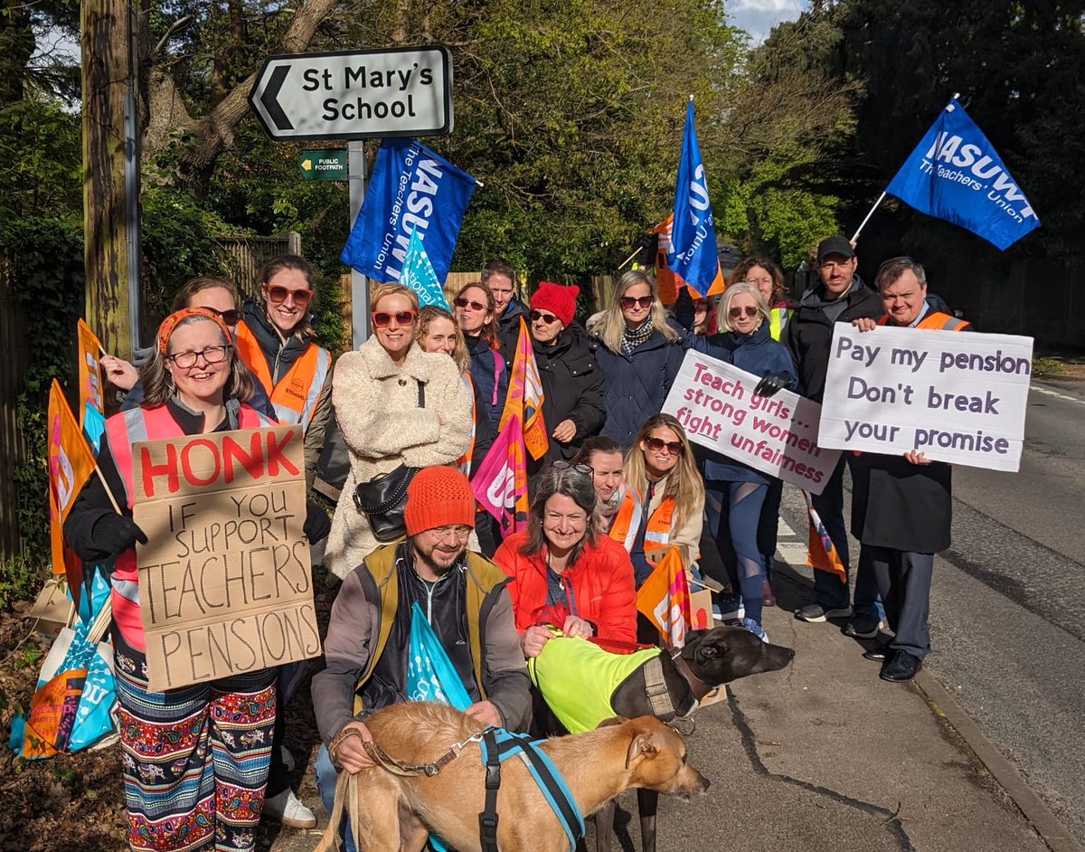 SouthEastNEU's tweet photo. StMarysSchoolAscot: End the strike and let ACAS come in and mediate. Today’s strike would not have gone ahead if the employer chose to talk! https://t.co/csMS6GziQx