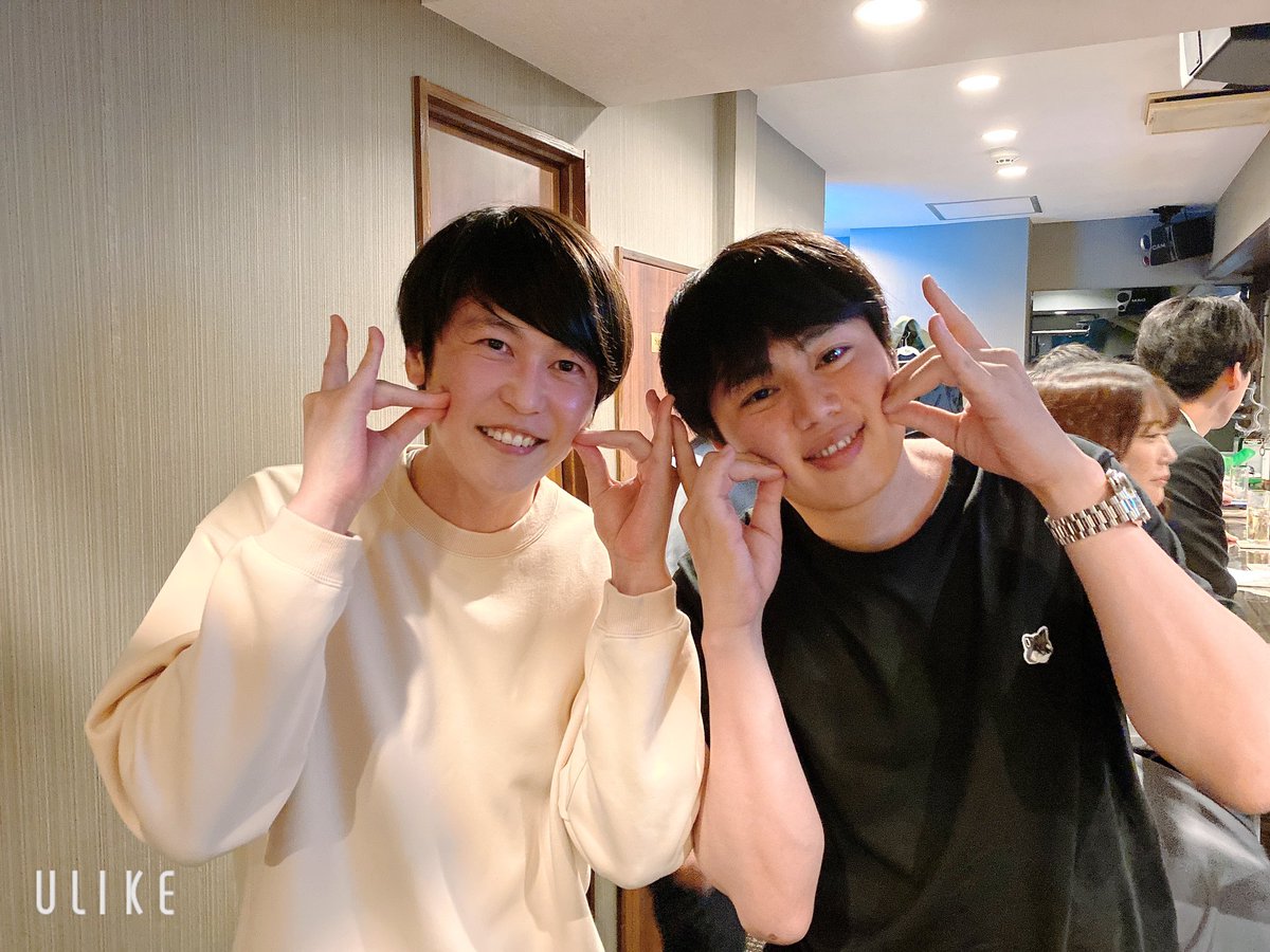 yu__kino's tweet image. じゃがさん（@jagabayashi ）ときのぴむらポーズ😊

人狼に誘ったけど、とあるMリーガーのせいで苦手意識をもってしまったみたい😭

生で「LOVE YOU ONLY」聴いて感動した✨

#仲林圭 #FullFlash