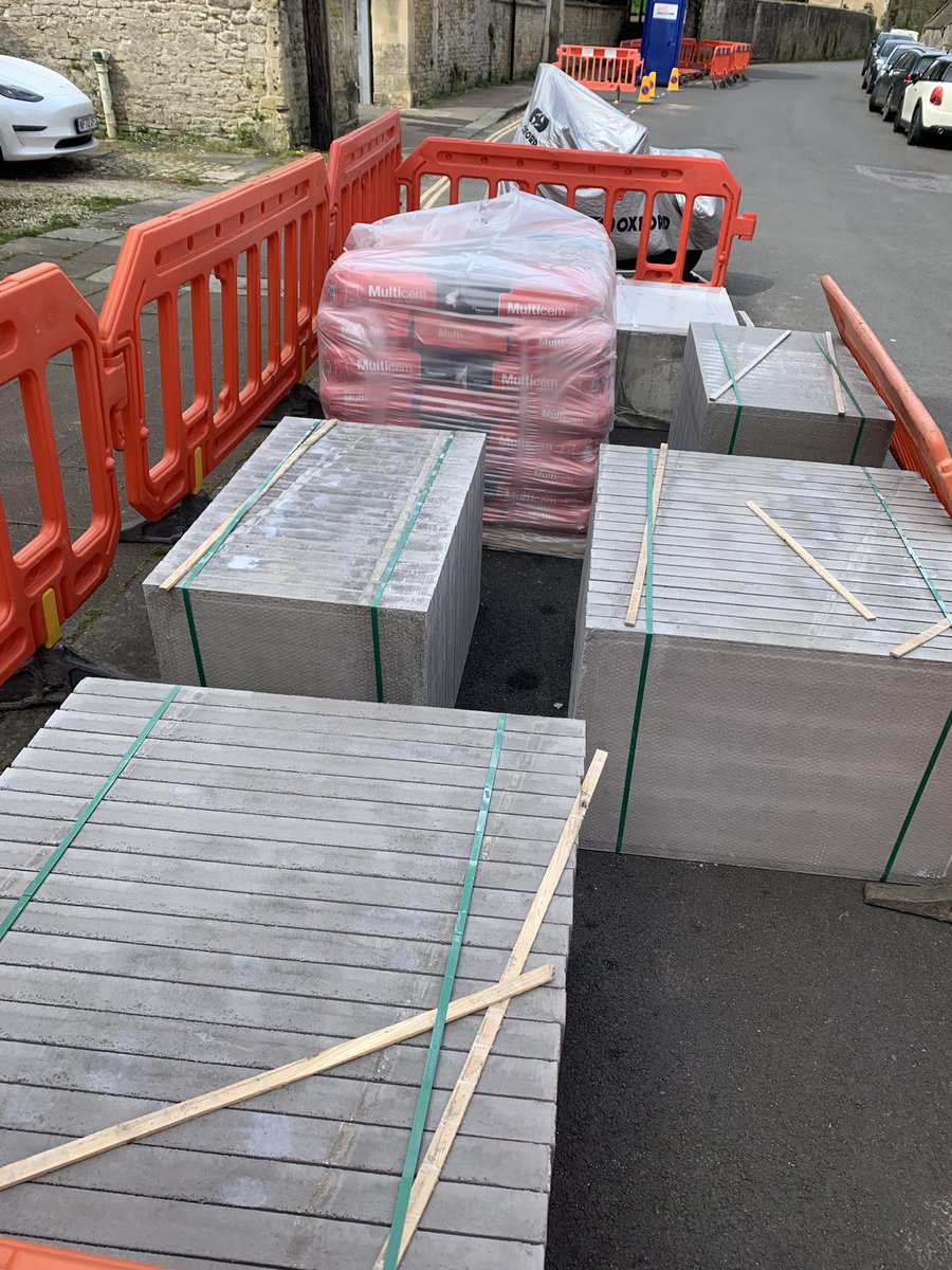 Historic St Mary Street in Chippenham being re-paved with cheap concrete slabs. This quarter of the town is currently under a heritage review and yet this Wilts Council programme will erode the look of the street. ☹️ @wiltscouncil