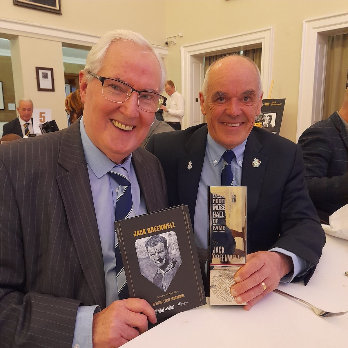 Last night I was proud to be a guest of @bishopafc for an incredible evening at @durham_uni where @FootballMuseum inducted the late Jack Greenwell. He is still the longest serving Barcelona manager, who then took Peru to their 1st South American title. Check him out!