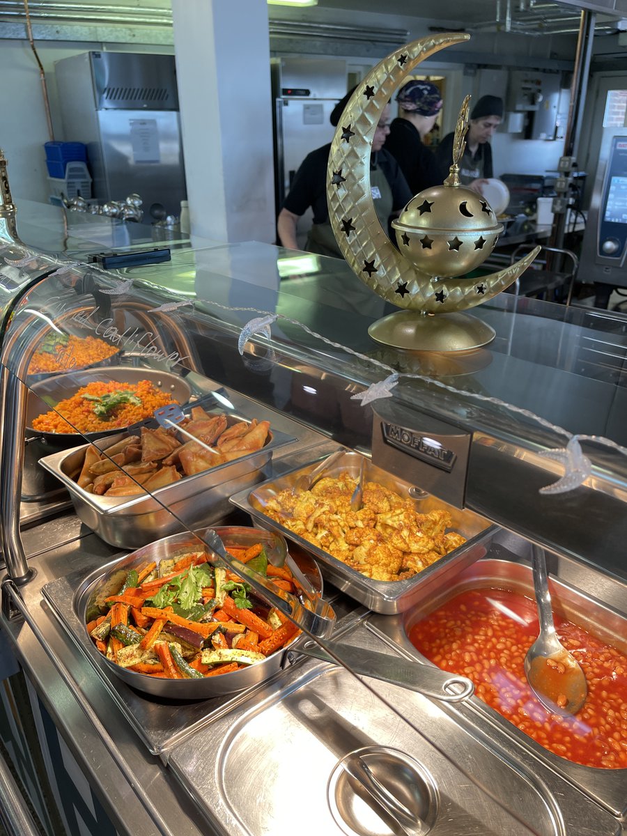 🌟Something extra special in our canteen today, we had a special menu for Eid! Our brilliant team served Lamb Kabsa, Chicken Biryani, Vegetarian Kabsa, Curried Cauliflower and samosas. For dessert there was carrot cake and ice cream with mango puree. #WeAREWhitefield