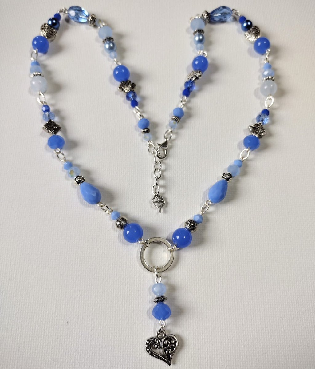 Summer blues handmade crystal, glass and gemstone statement necklace shorelinestudioni.etsy.com/listing/170225… #handmadenecklace #Mhhsbd #Fashion #TreatYourself #handmadejewelry #handmade #necklace #Shopsmall #Giftidea