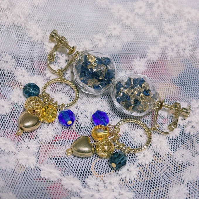 あとさっき作ったやつ!2枚目はナヴィアカラーイメージしたけどうまくいかなんだ 